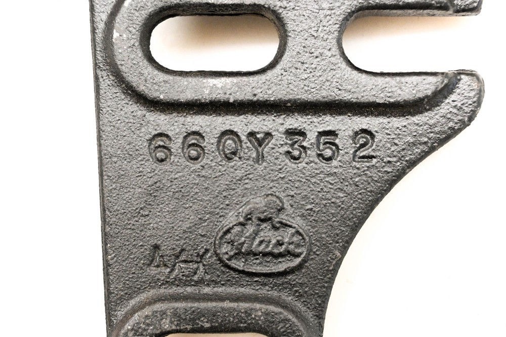 Mack 66QY352 Hood Hinge Bracket NOS