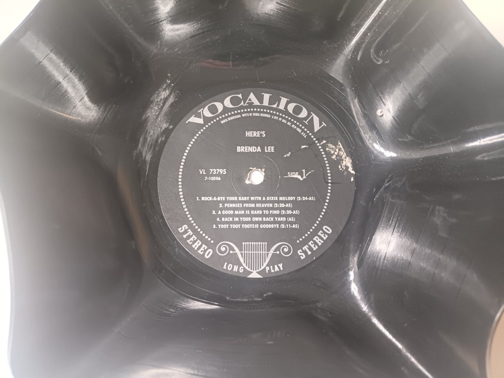 2 vinyl record bowls