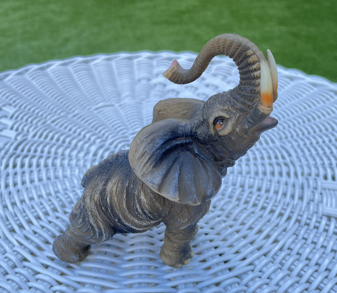 ✅Vtg 4 5/8" Realistic Resin Gray Elephant Figurine Tusks Raising Trunk Up