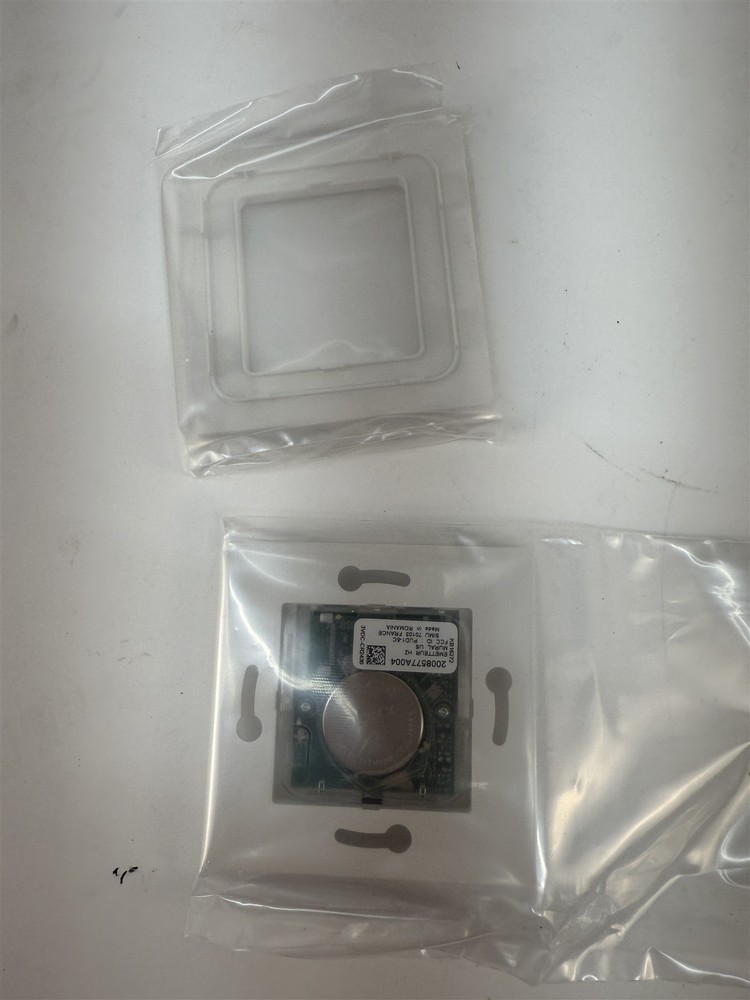 Simu Hz Surface Mounted Wireless Wall Switch, 1 channel (white) 2008577