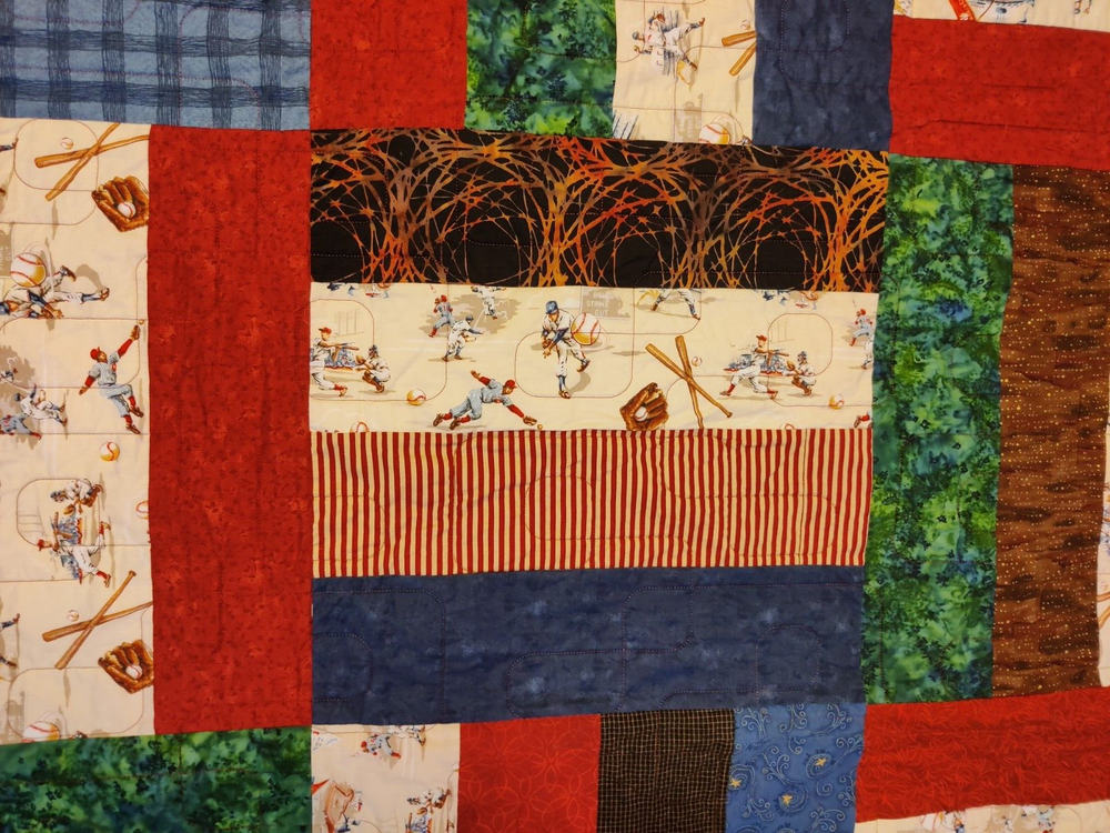 Patchwork Quilt Throw Blanket Handmade Machine Stitched/Baseball Theme 65x79