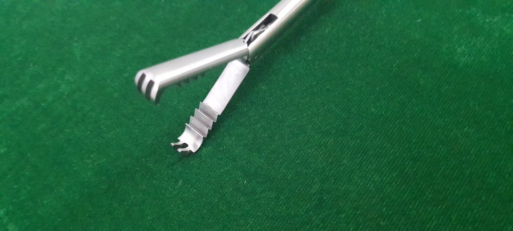 Laparoscopic Gallbladder Extractor 10mmx330mm Endoscopy Surgical Instruments