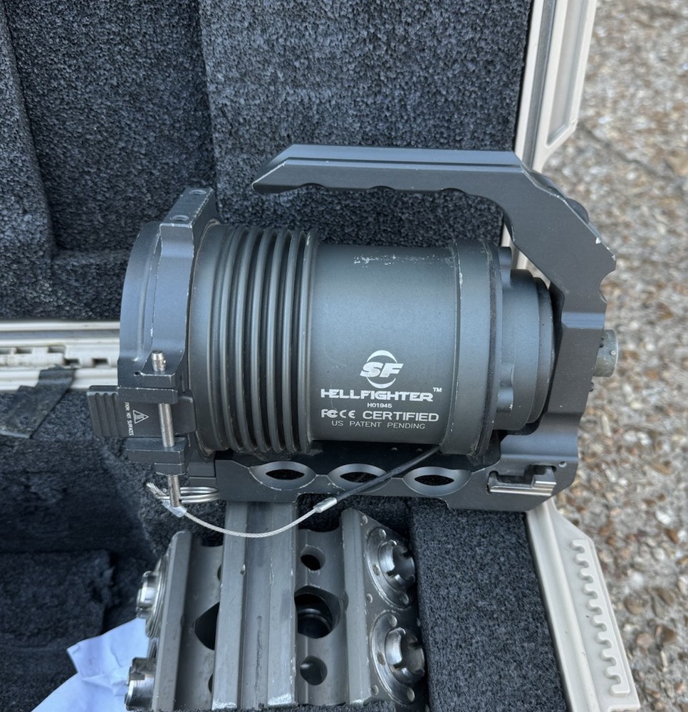 Surefire Hellfighter High Intensity Light - Combat Short Barrel Mount C