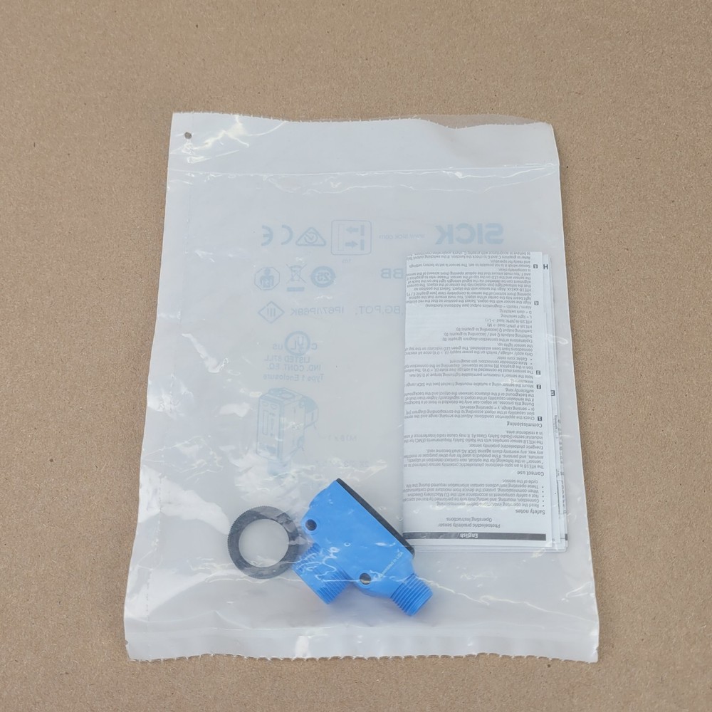 SICK HTE18-P4A1BB Diffuse Reflection Hybrid Photoelectric Sensor - NEW