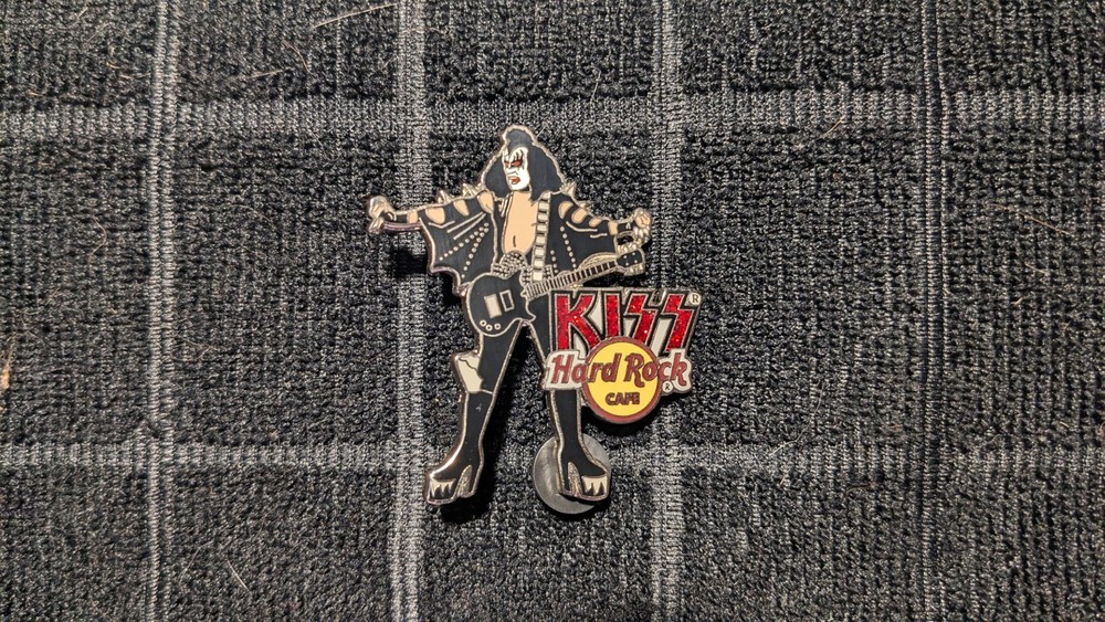 KISS Hard Rock Cafe Collector Pin Gene Simmons  Limited To  200pcs