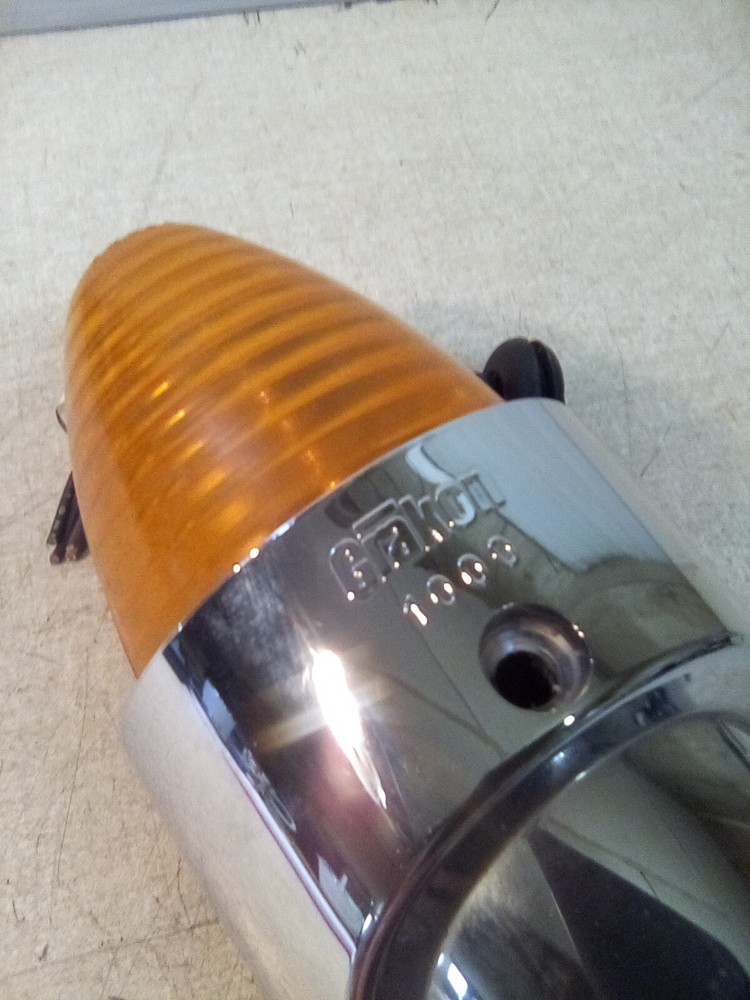 Grakon 1000 19 LED Beehive Cab Light