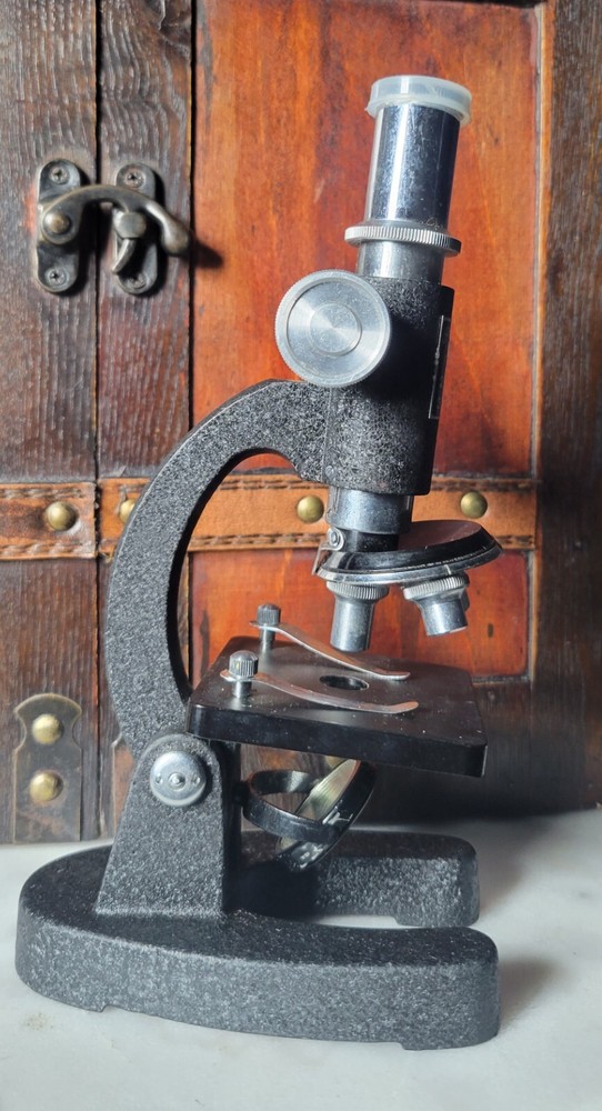 Vintage 1950’s Private Eye Microscope