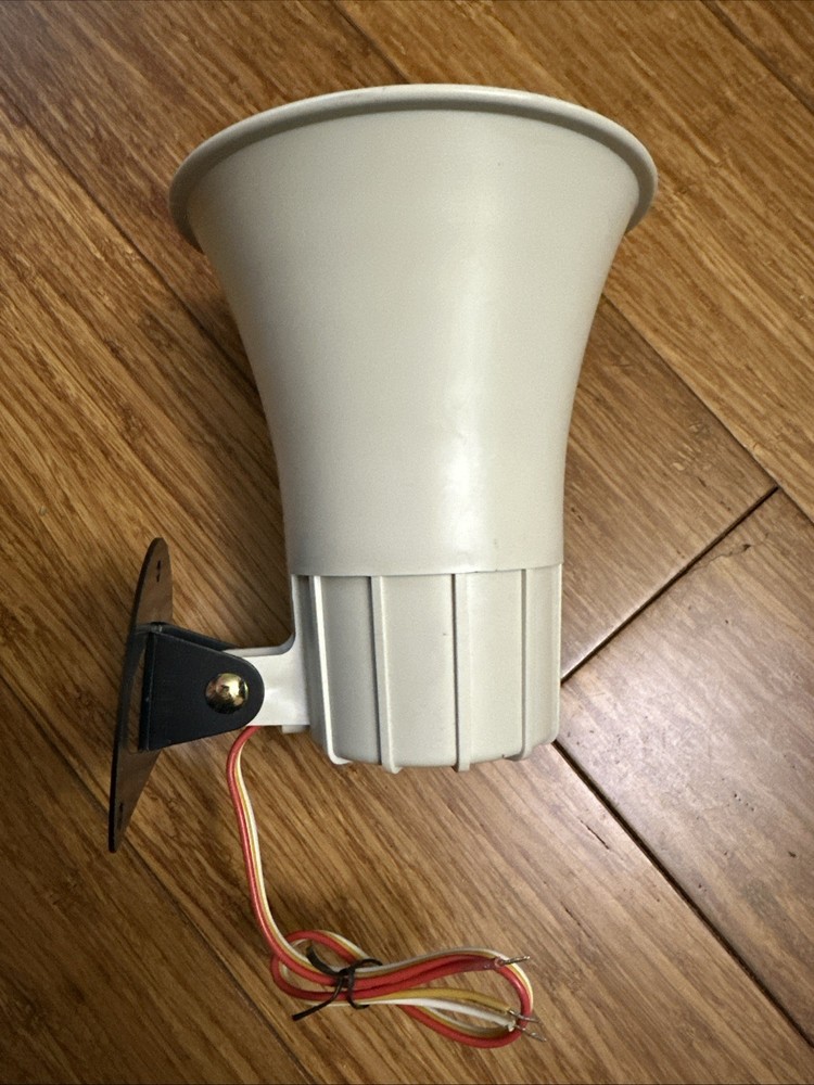 GOLDEN STATE INSTRUMENTS GS-511S TWO TONED SELF CONTAINED SIREN/SPEAKER.