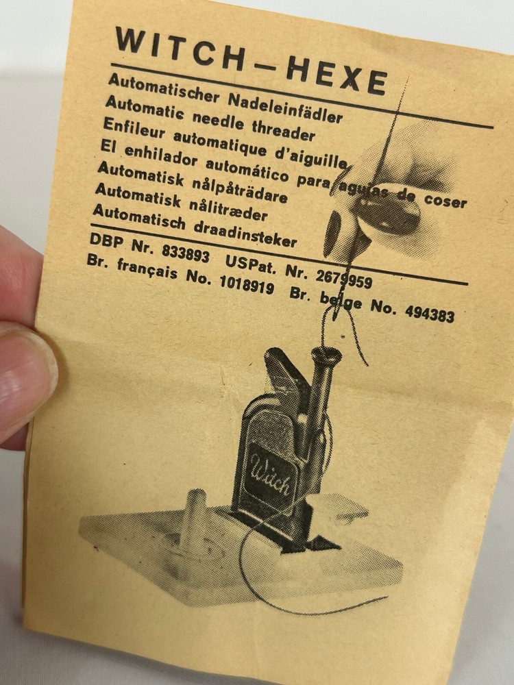 Vintage Witch - Hexe White Red Automatic Needle Threader with Light Aqua Box