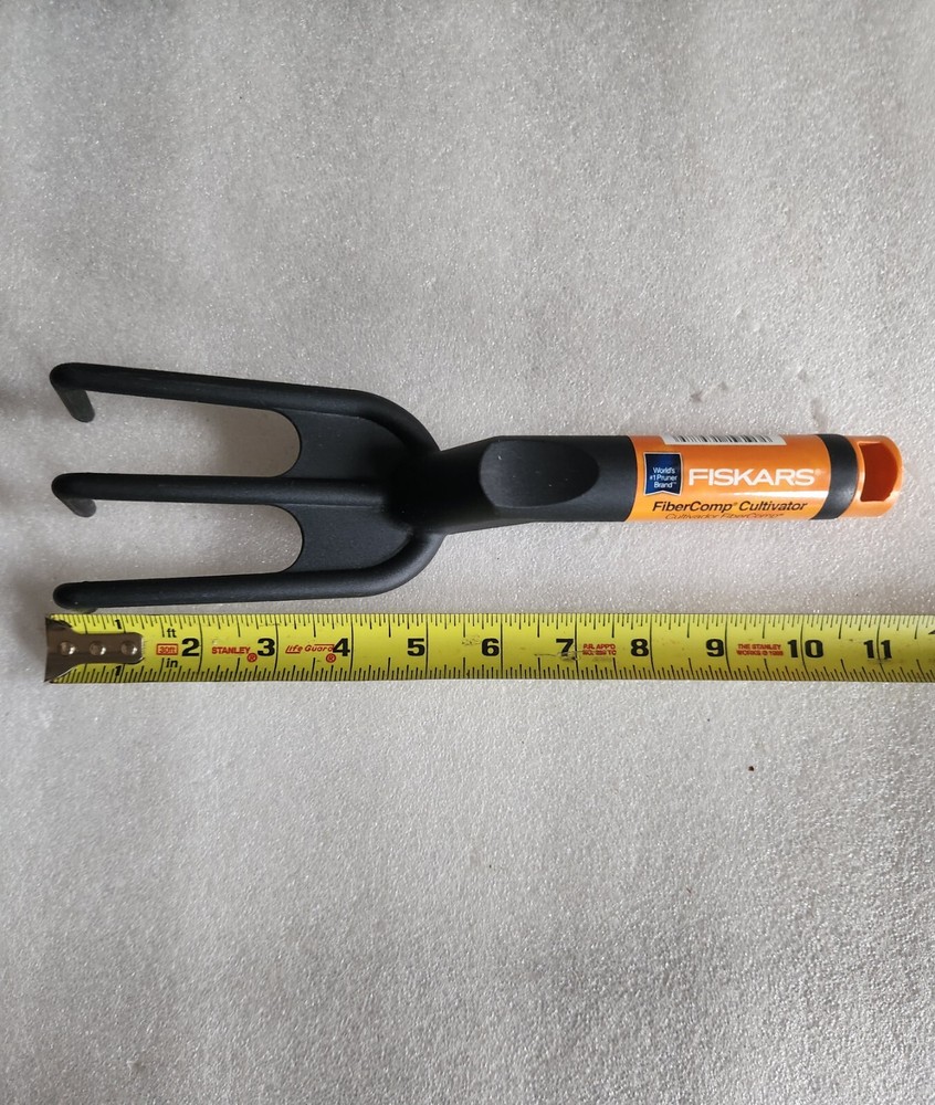 Fiskars FiberComp Cultivator New