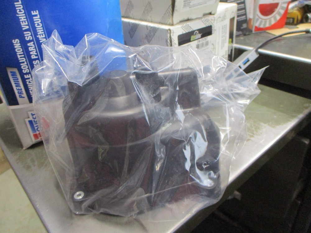 Carquest CAE1715 Distributor Cap