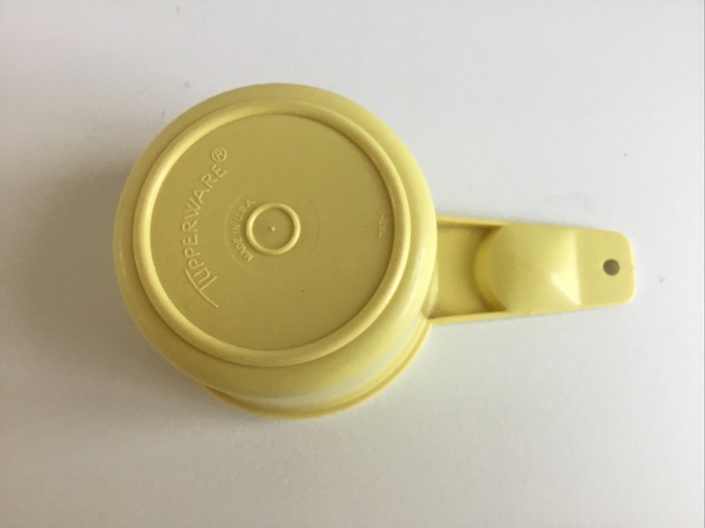 TUPPERWARE Light Yellow Measuring 3/4 Cup REPLACEMENT Measure EUC