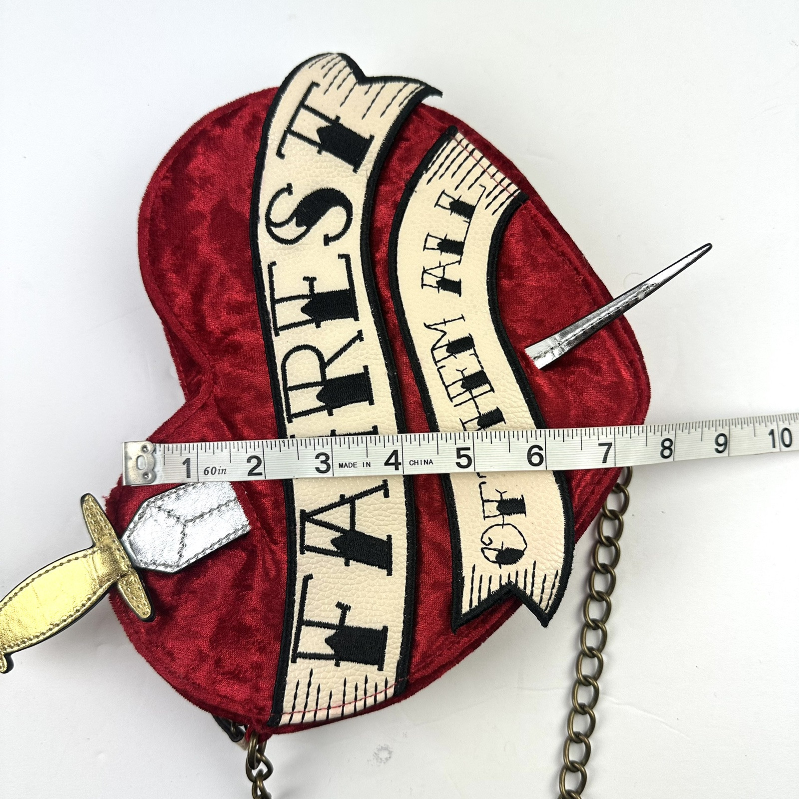 Oh My Disney Store Snow White Fairest of Them All Crossbody Bag Heart Chain New