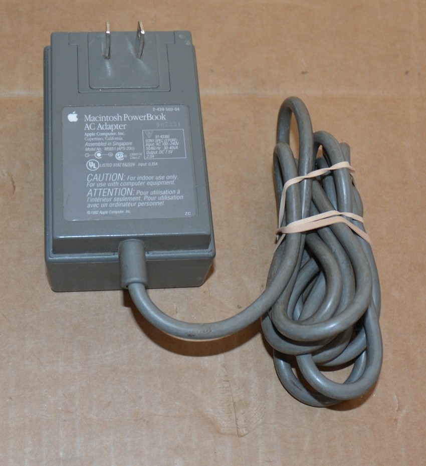 Apple Macintosh Powerbook 140 Vintage Laptop OS 7