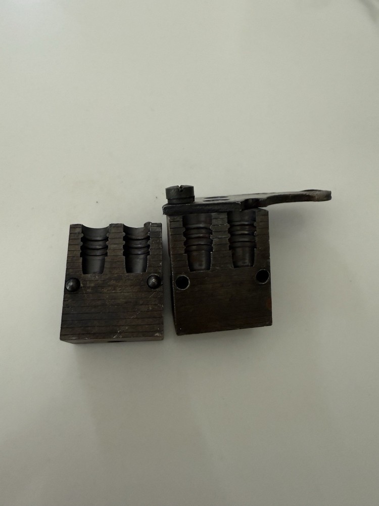 Double Cavity Bullet Mold
