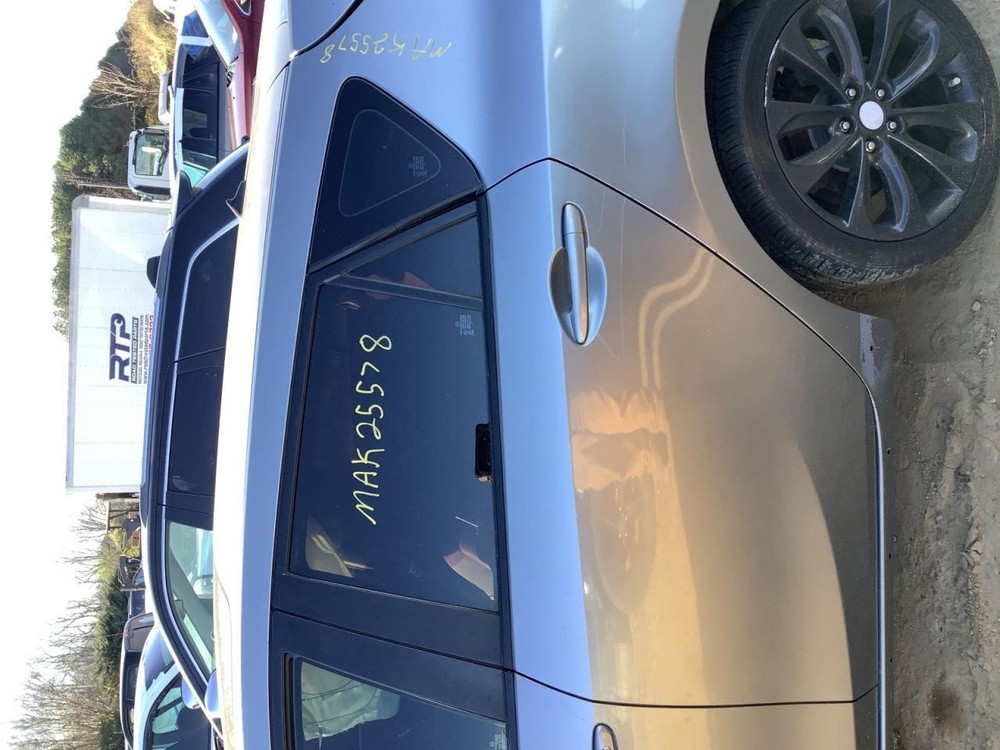 3 2010 Glove Box 4883126