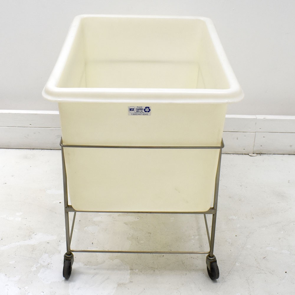 Faribo P425 Rectangular Mobile Bin 54 Gal Tank USDA/NSF w/Rolling Frame Assembly