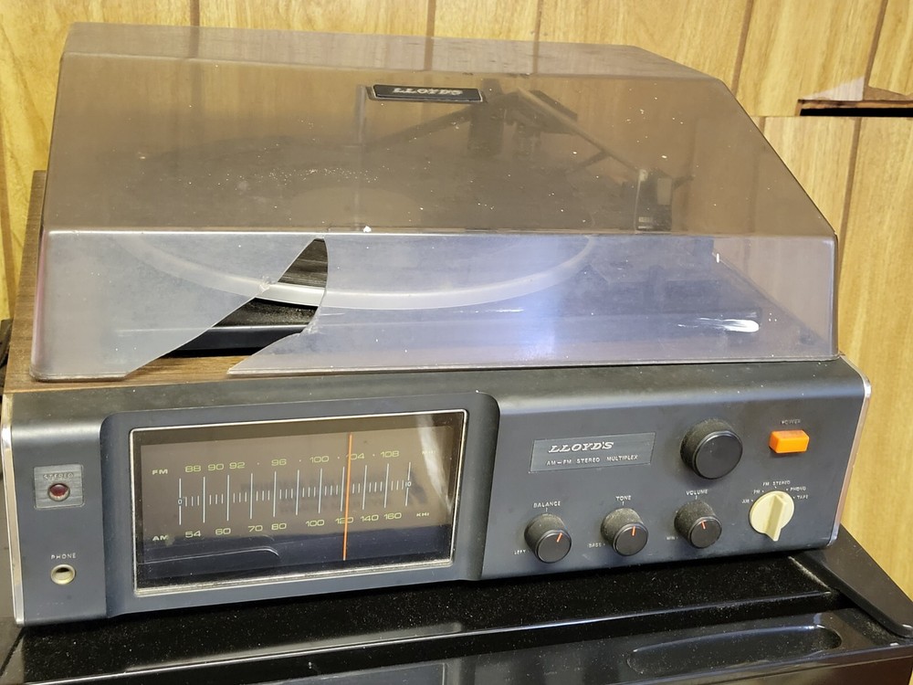 lloyds record player