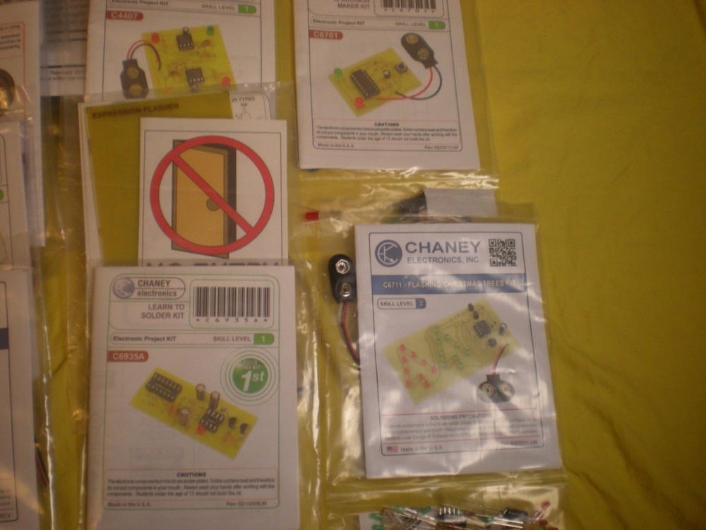 Electronic Learning Projects (76) NEW, +Soldering Tool kit, (SEE DESCRIPTION) ++