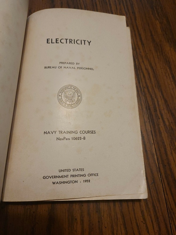 1952 Electricity Basic Navy Training Courses Navpers 10622-B