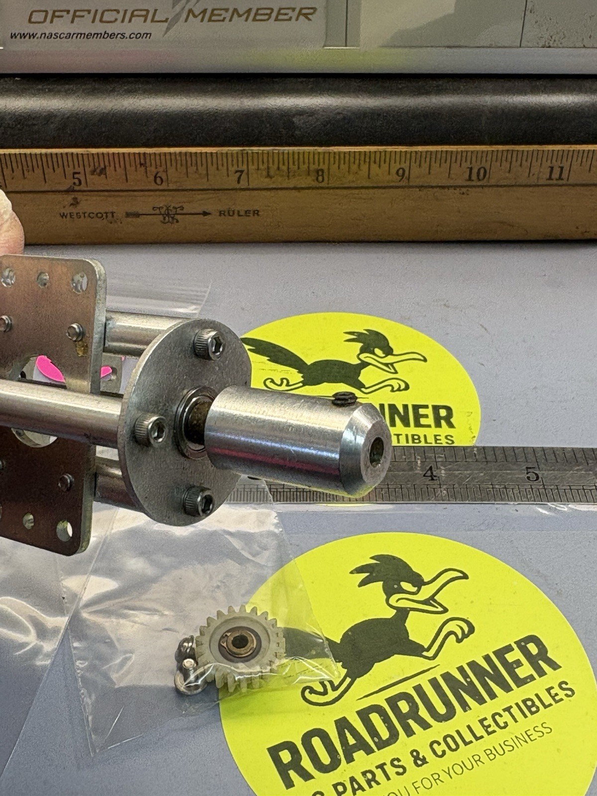 RC BOAT MOTOR MOUNT W/BALL BEARINGS & PARTS / USED