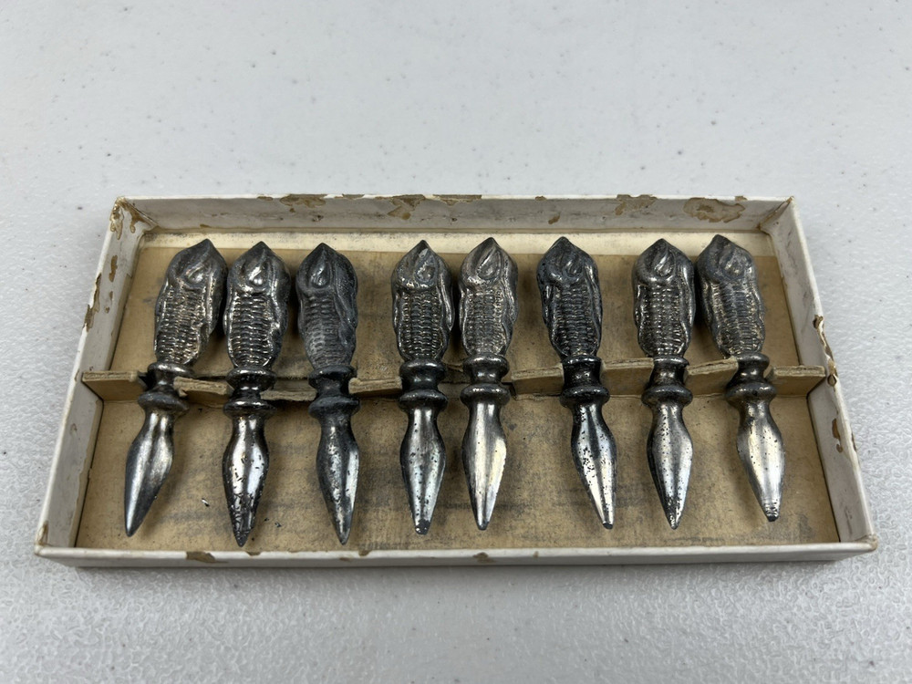 Lot of 8 Vintage Silver Plate Corn Cob Holders