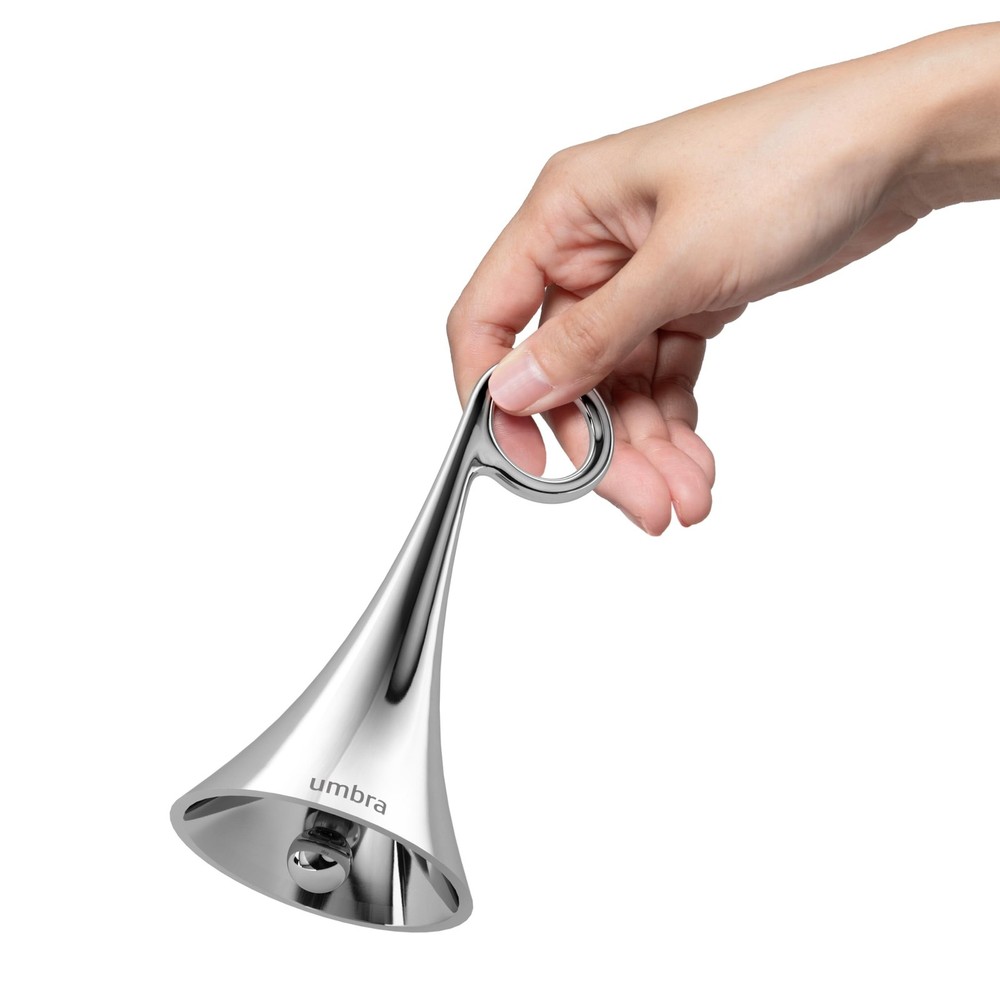 Umbra Isa Bell, Chrome