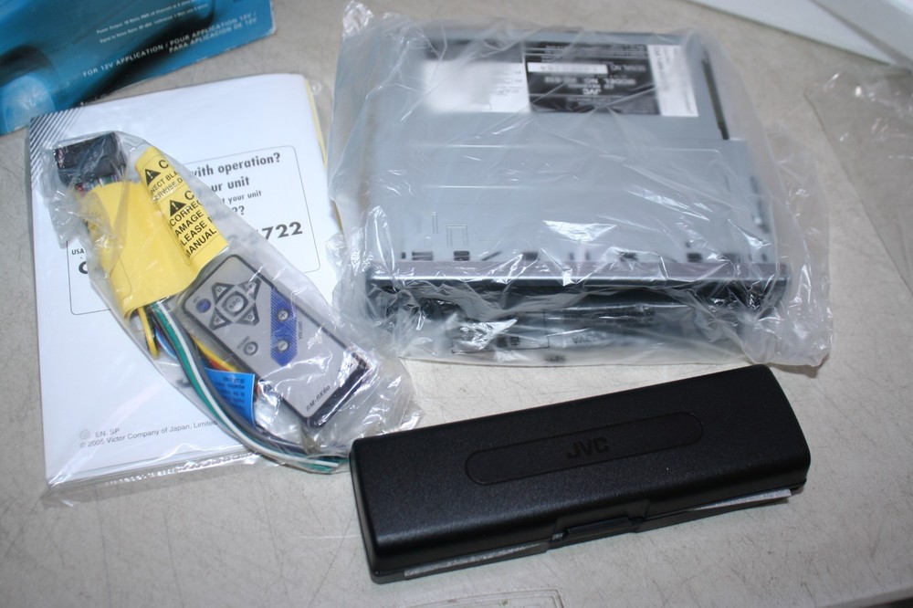 JVC KD-S32 CD Receiver Sirius Ready- Open Box