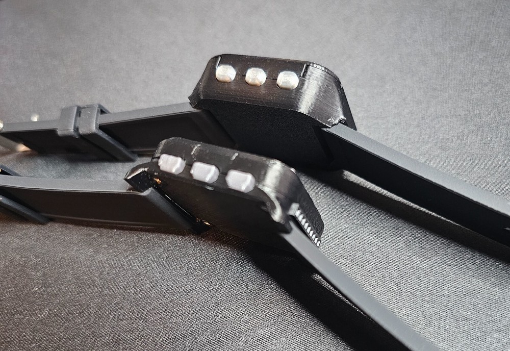 Oscilloscope Watch, Smartwatch, Logic Analyzer, Waveform Generator, Sniffer, FFT