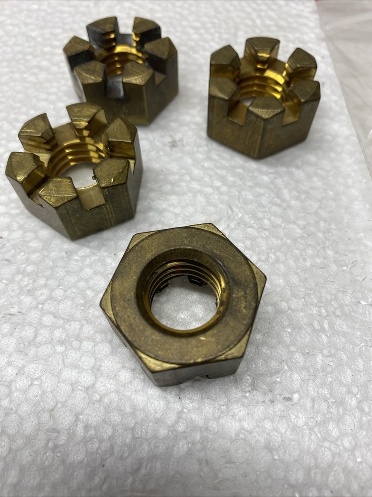 Four Brass Evinrude Johnson Prop Nuts 314503 BB-449