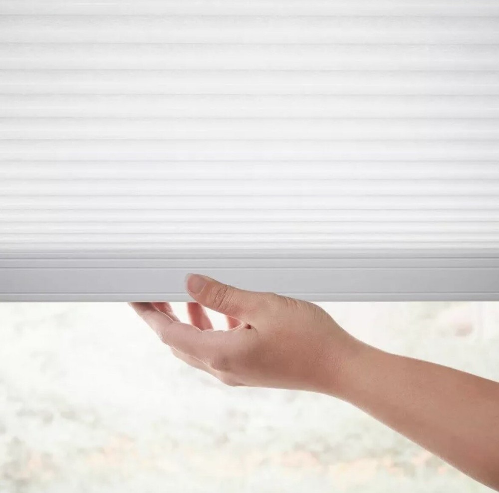 30” X 64” Snow Drift Light Filtering Cordless Cellular Shade