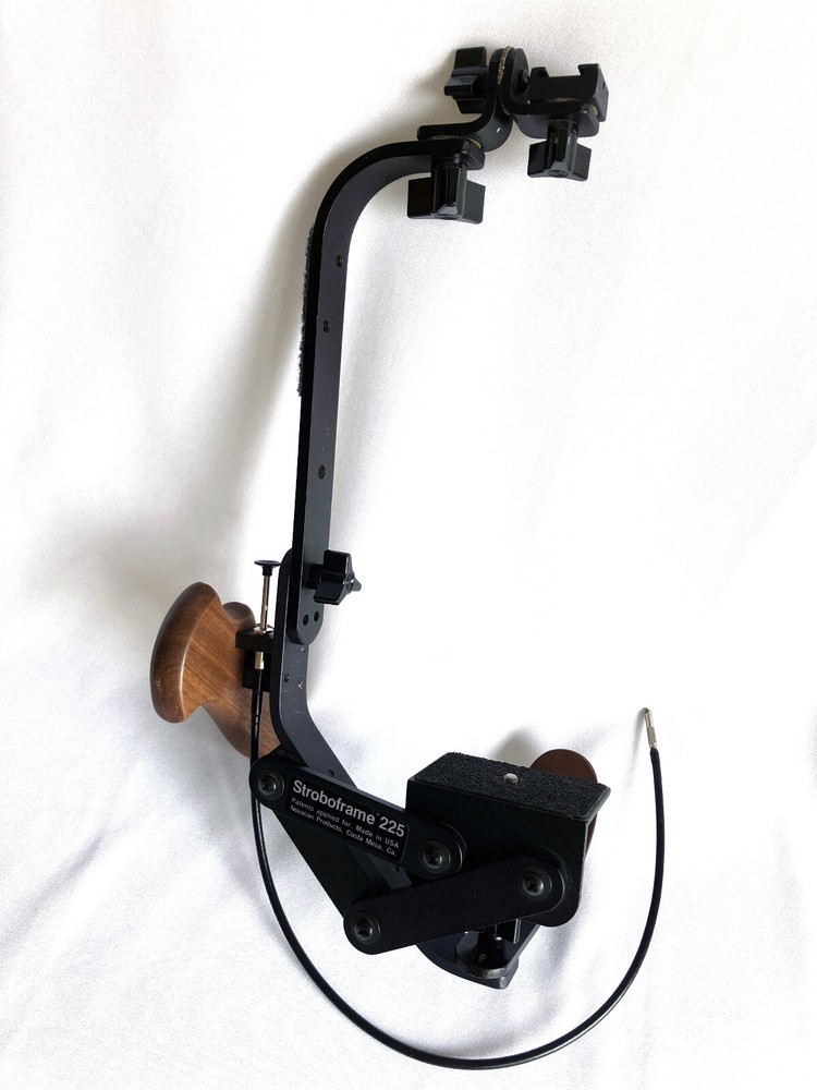 New Strobrame 225 Flash Bracket for 35mm Camera & Medium Format Camera