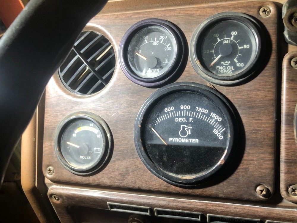 Freightliner FLC112 GAUGE Dash Panel - Used