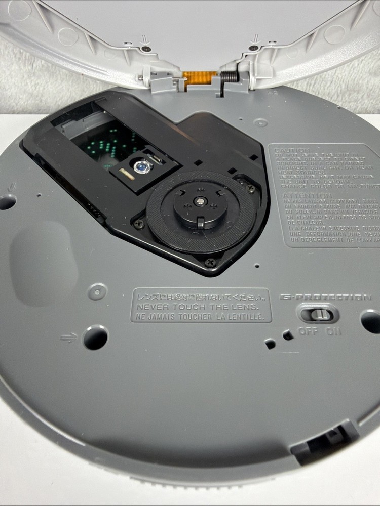 Vintage Authentic Wireless SONY Walkman CD Player D-EJ625 - Tested & Working