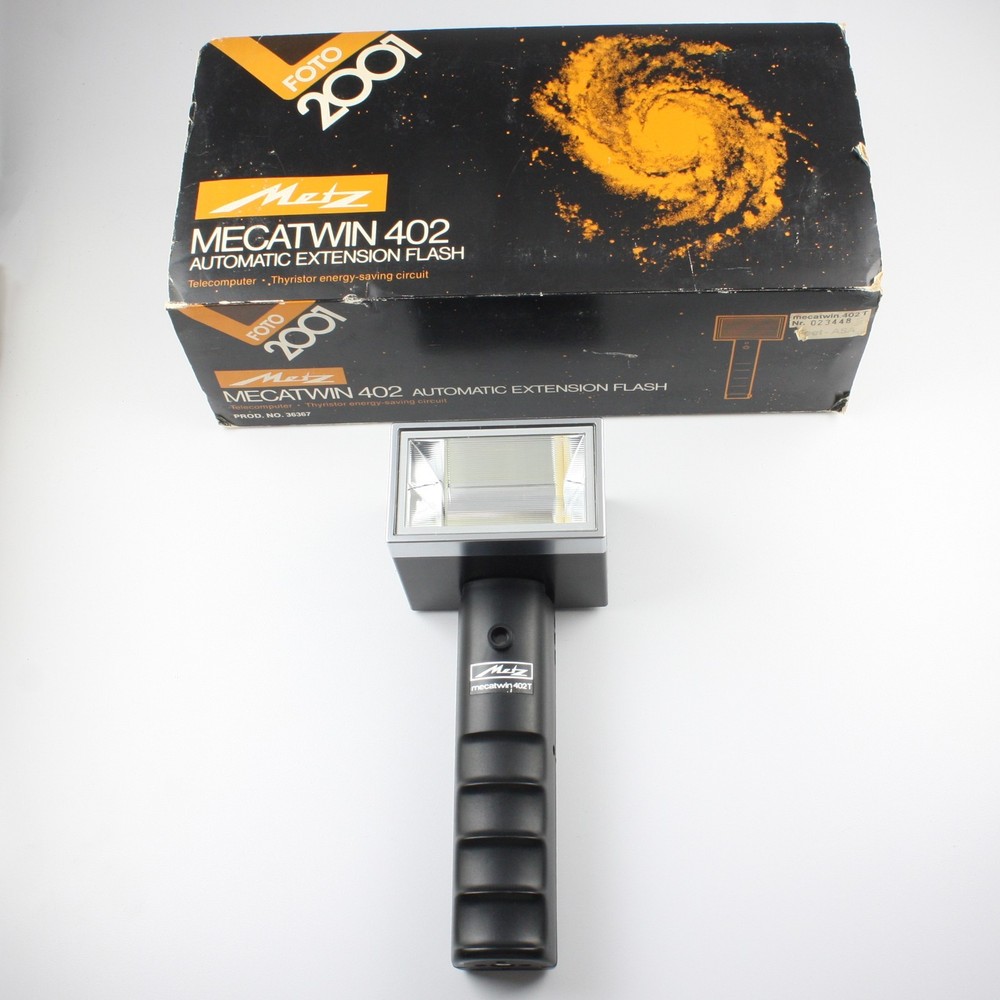 Metz Mecatwin 402 Auto Extension Flash - Untested