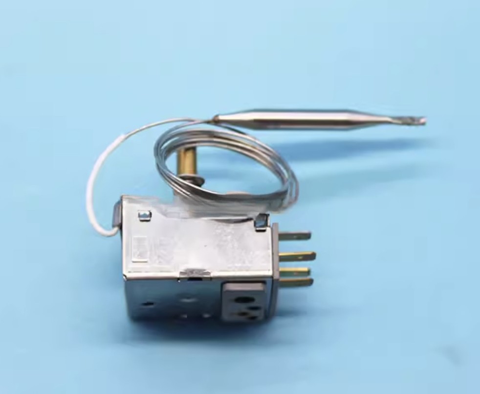 1Pcs New For ZA140-553-12B Temperature Controller Switch