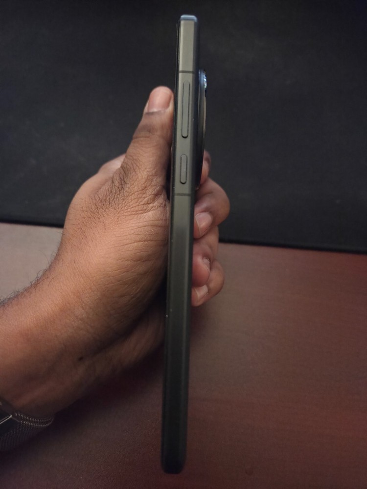 OnePlus 13 512 GB Unlocked Black Eclipse 50MP With Free Case + Screen Protector