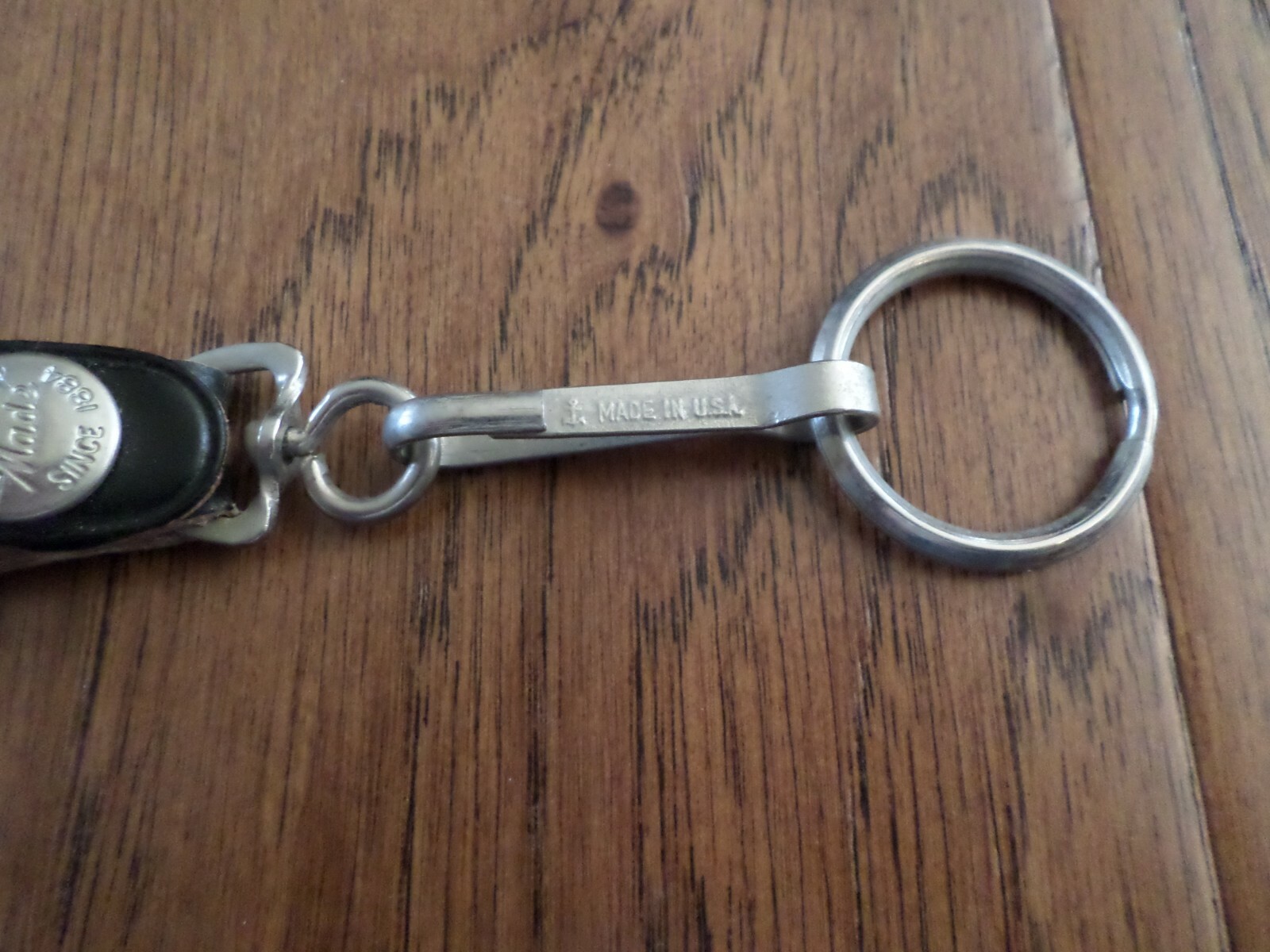 VINTAGE U.S NAVY BLACK LEATHER BELT KEEPER KEY CHAIN RING USA MADE BUCHEIMER