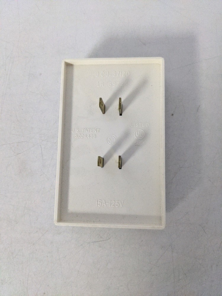 Globe Space Plug • 4 Lateral Outlets