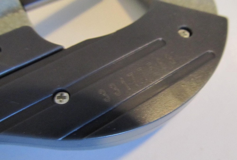 Dicfeos Outside Micrometer - 0-25mm (0-1 inch) Range
