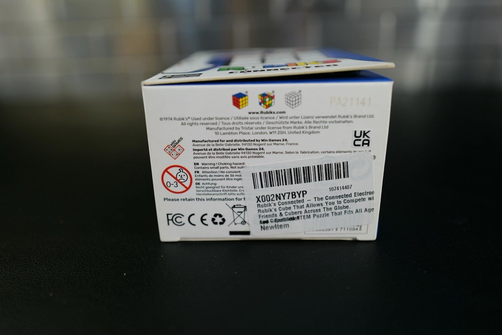 Rubik’s Connected ~ The Official Bluetooth Enabled Smart Speed Cube 3x3 NEW