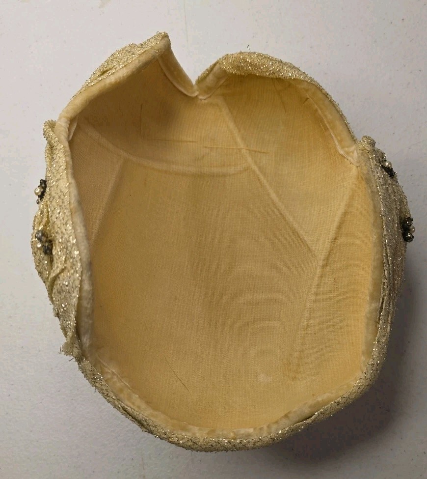 Vintage Womens Dress Hat With Charms