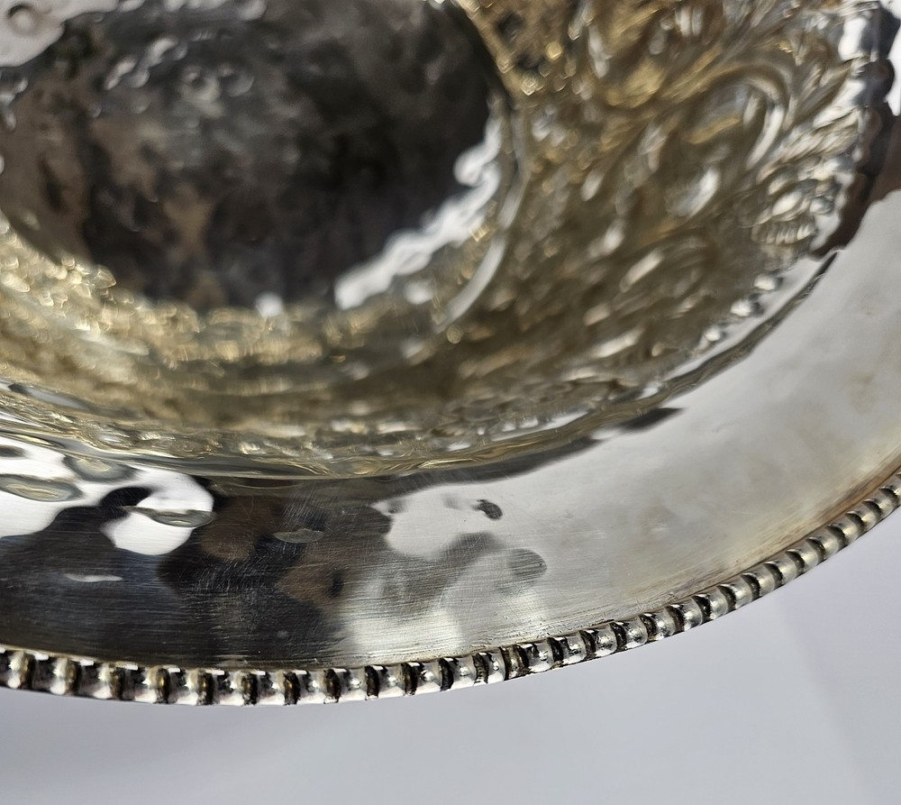 Silver-plated Alda's Classic Ornate Floral Motiff Pedestal Punch Bowl Hammered