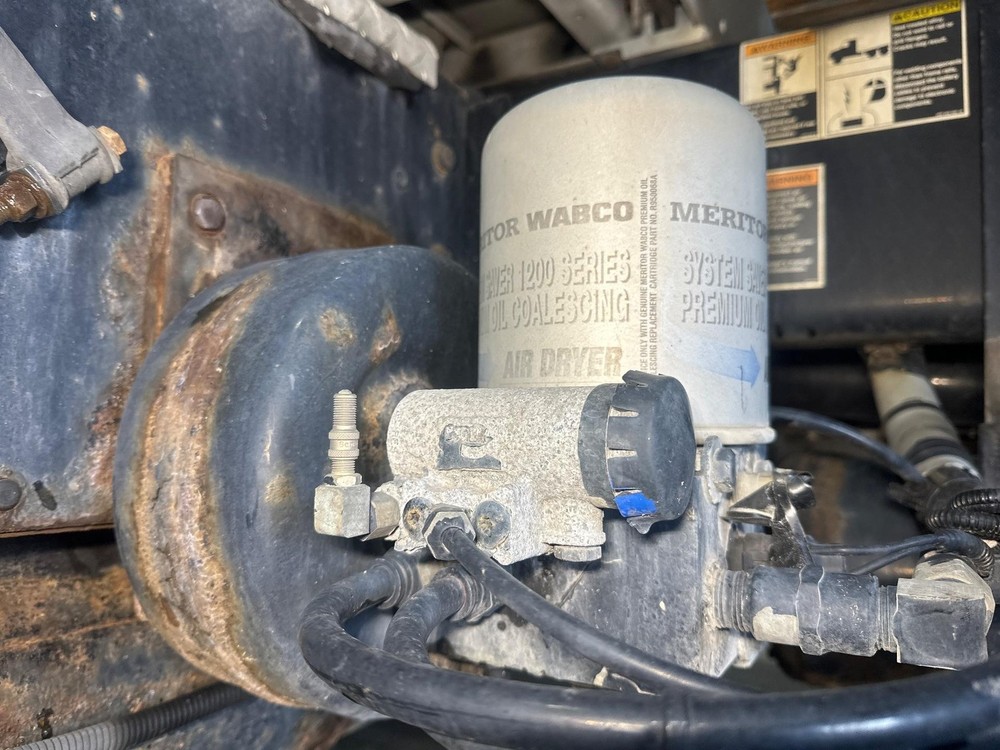 Bendix AD-IS Air Dryer - Used