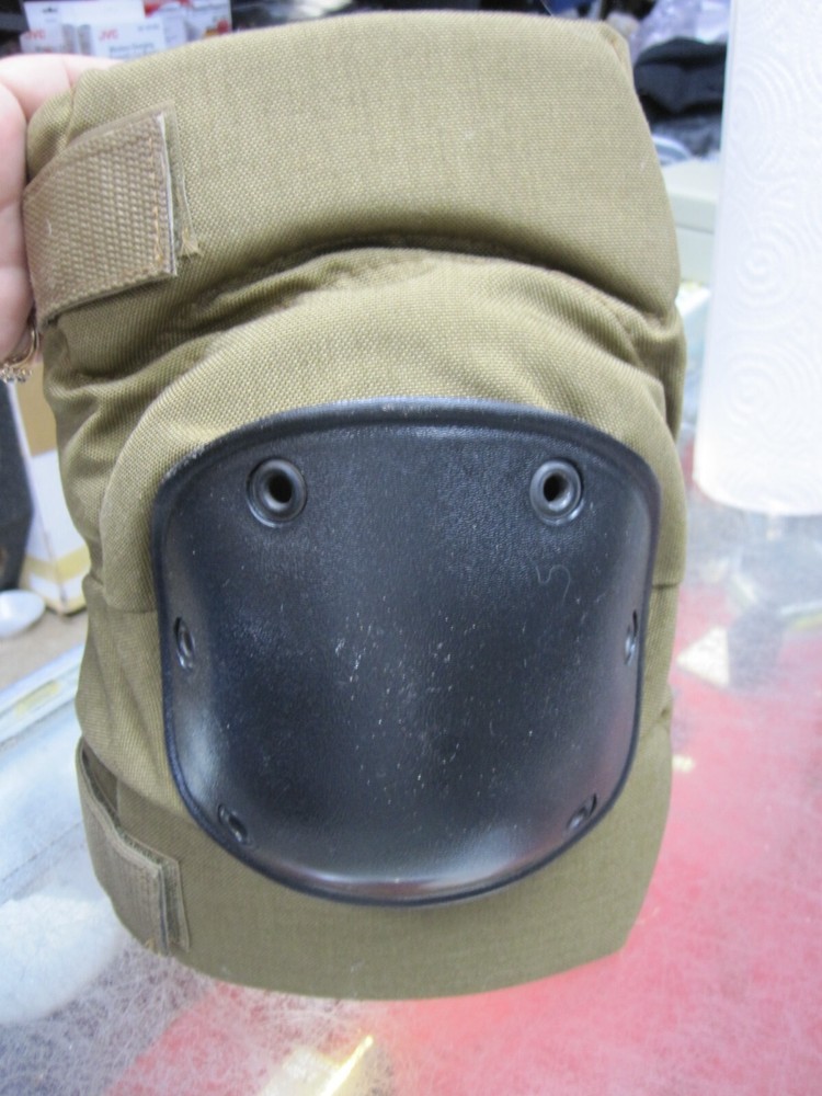 MILITARY KNEE PADS COYOTE