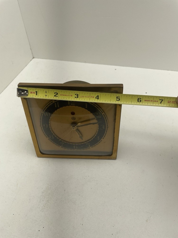 Vintage General Electric Clock Model: 7F54