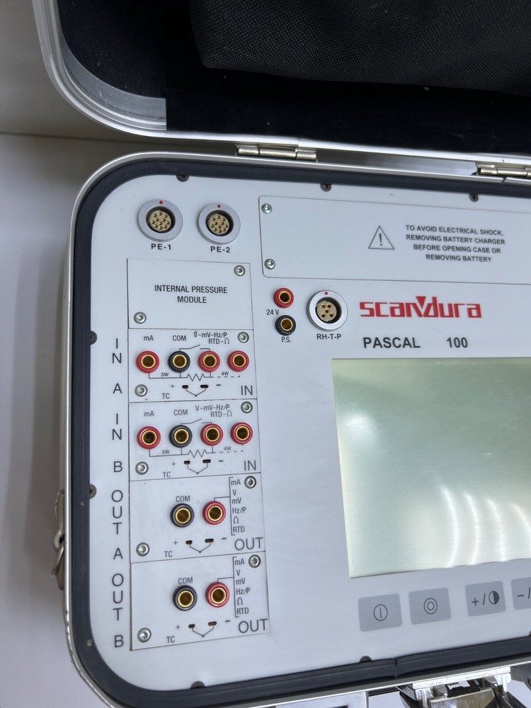 SCANDURA PASCAL-100 MULTICHANNEL CALIBRATOR (NEED TO REPLACE BATTERY)