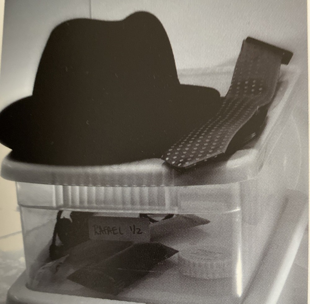 Leonard Cohen Official 2009 Tour Program And Postcard Set