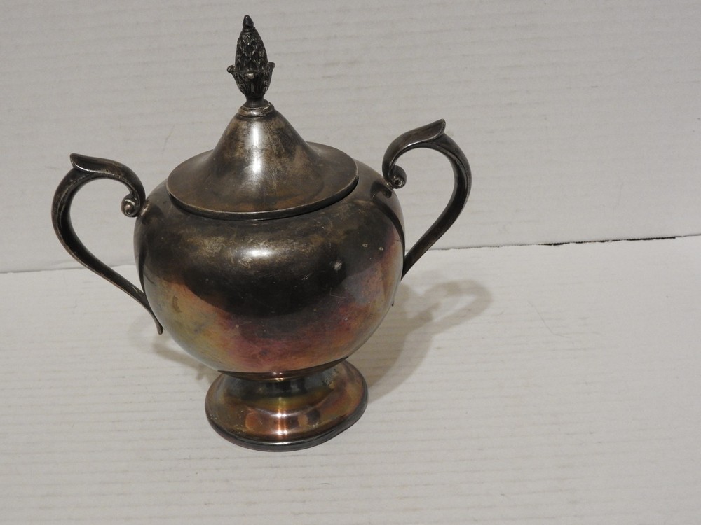 Gorham Silver plate sugar bowl & lid YC473
