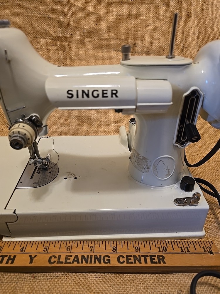 Singer 221K Featherweight Sewing Machine With Case CELERY 1960s